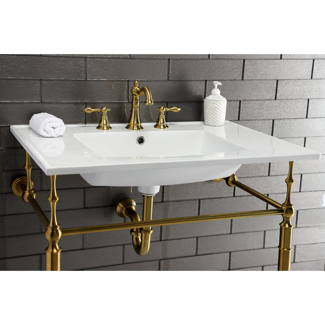 Continental 31 x 22 Ceramic Vanity Top W/ 3 Holes & Integrated Basin - BNGBath